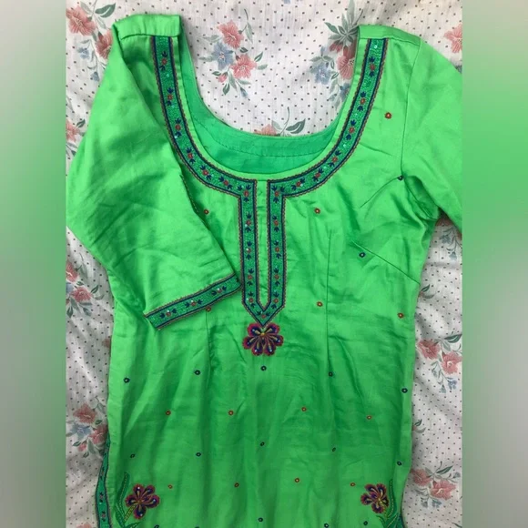 Bohemian Embroidered Sequin Floral Tunic Dress Beach Cover - Picture 3 of 15